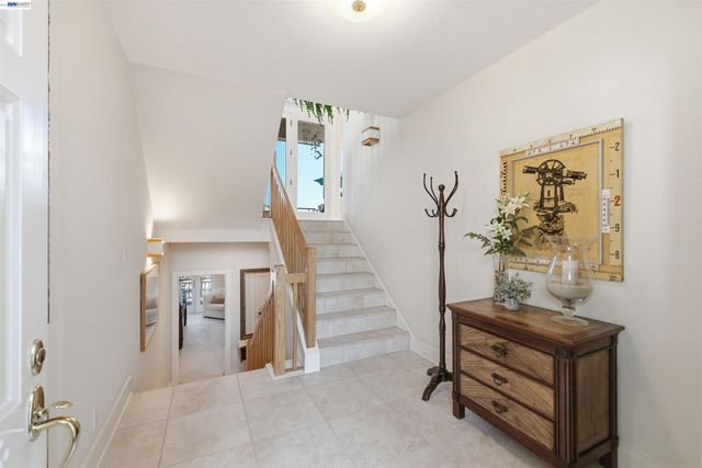 126 Frederick St, Santa Cruz, CA 95062