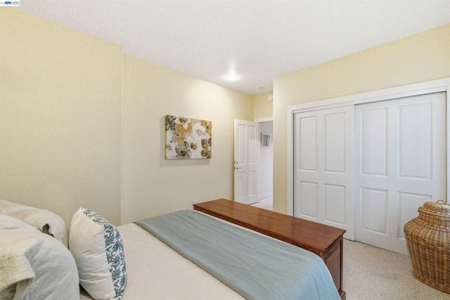 126 Frederick St, Santa Cruz, CA 95062