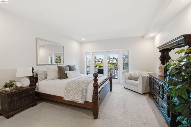 126 Frederick St, Santa Cruz, CA 95062