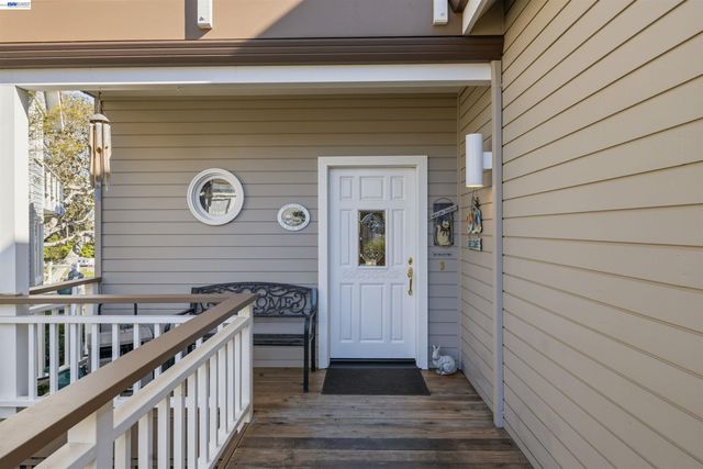 126 Frederick St, Santa Cruz, CA 95062