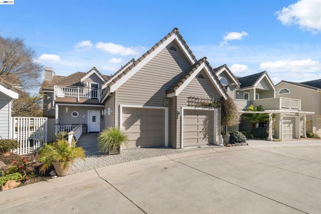 126 Frederick St, Santa Cruz, CA 95062