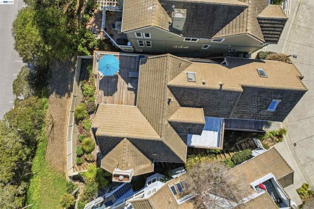 126 Frederick St, Santa Cruz, CA 95062