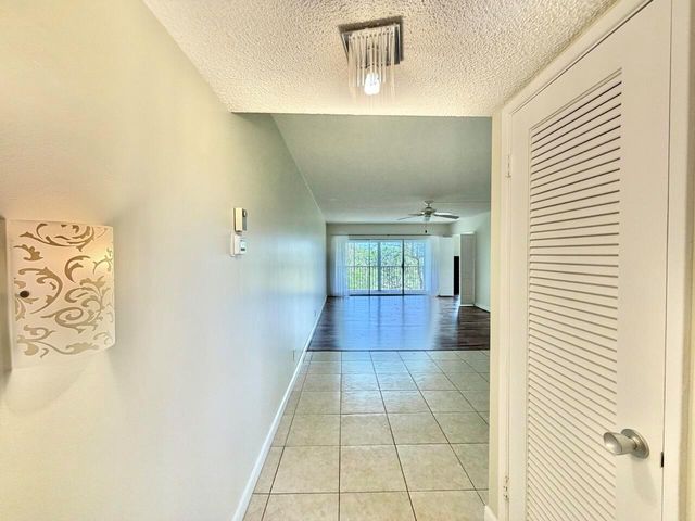 2800 N Palm Aire Drive Unit 404, Pompano Beach, FL 33069