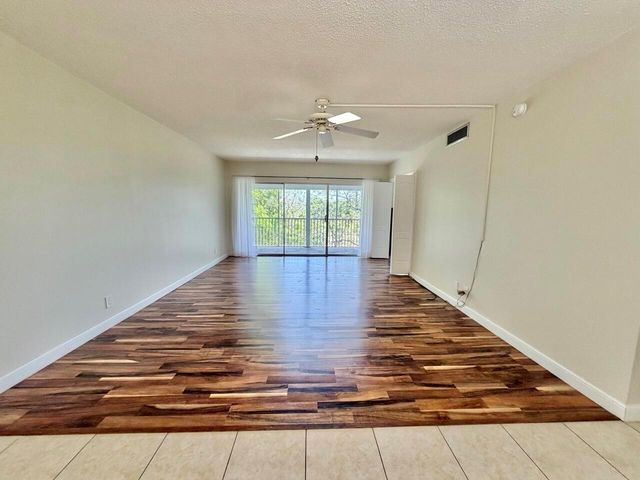 2800 N Palm Aire Drive Unit 404, Pompano Beach, FL 33069