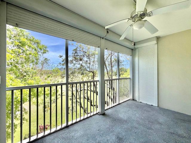 2800 N Palm Aire Drive Unit 404, Pompano Beach, FL 33069