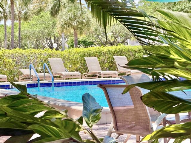 2800 N Palm Aire Drive Unit 404, Pompano Beach, FL 33069