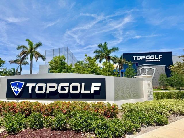 2800 N Palm Aire Drive Unit 404, Pompano Beach, FL 33069