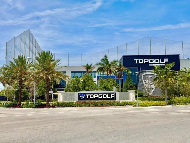 2800 N Palm Aire Drive Unit 404, Pompano Beach, FL 33069