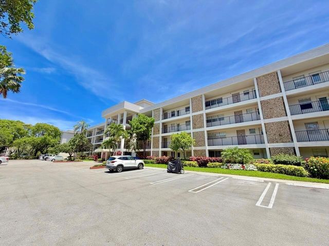 2800 N Palm Aire Drive Unit 404, Pompano Beach, FL 33069