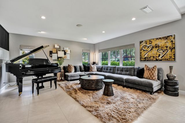 738 MIDDLE RIVER Drive, Fort Lauderdale, FL 33304
