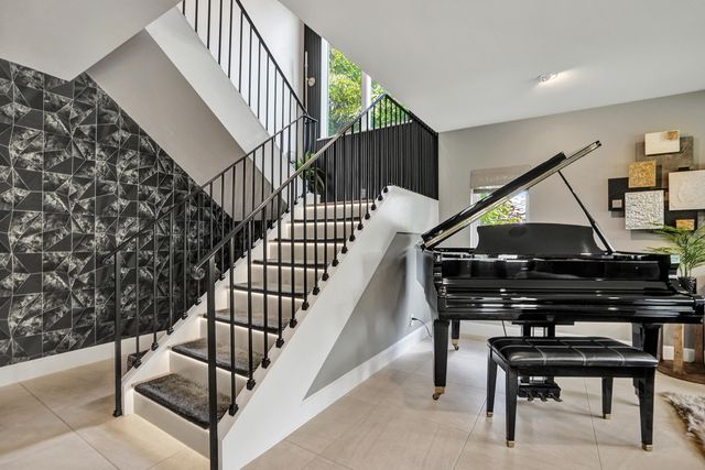 738 MIDDLE RIVER Drive, Fort Lauderdale, FL 33304