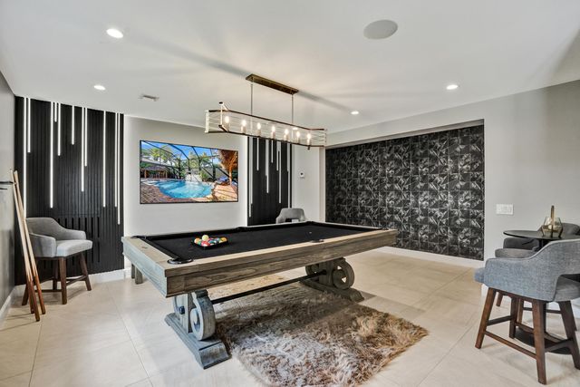 738 MIDDLE RIVER Drive, Fort Lauderdale, FL 33304