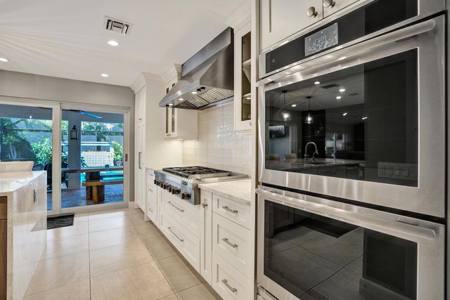 738 MIDDLE RIVER Drive, Fort Lauderdale, FL 33304