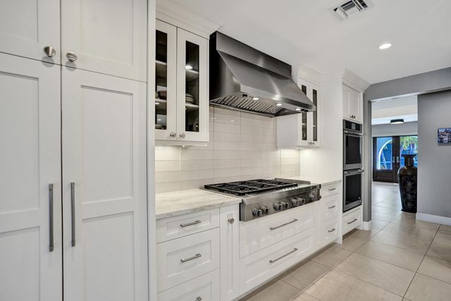 738 MIDDLE RIVER Drive, Fort Lauderdale, FL 33304