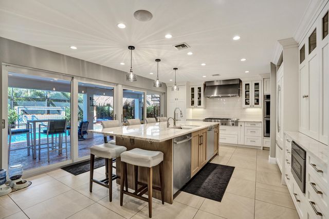 738 MIDDLE RIVER Drive, Fort Lauderdale, FL 33304