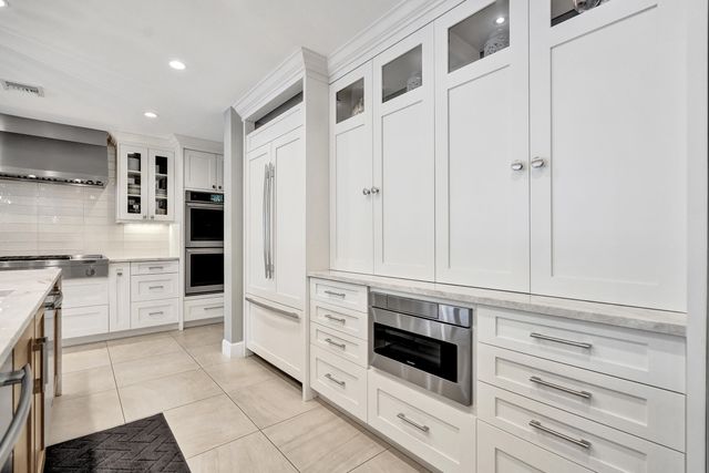 738 MIDDLE RIVER Drive, Fort Lauderdale, FL 33304