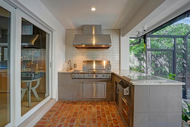 738 MIDDLE RIVER Drive, Fort Lauderdale, FL 33304