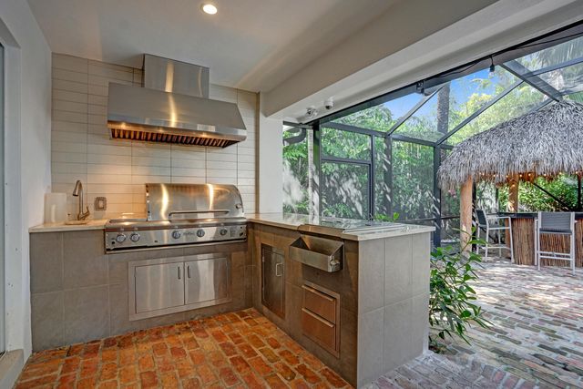 738 MIDDLE RIVER Drive, Fort Lauderdale, FL 33304