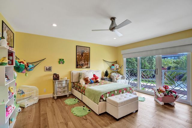 738 MIDDLE RIVER Drive, Fort Lauderdale, FL 33304