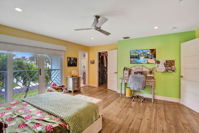 738 MIDDLE RIVER Drive, Fort Lauderdale, FL 33304