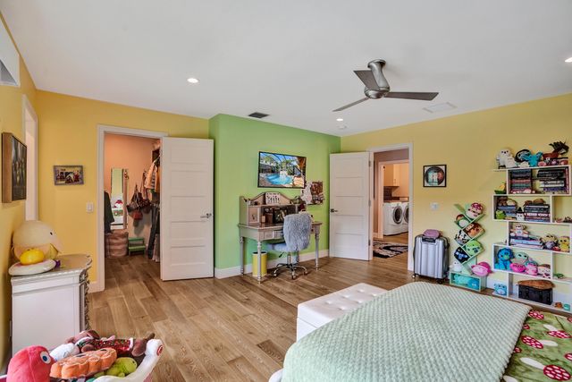 738 MIDDLE RIVER Drive, Fort Lauderdale, FL 33304