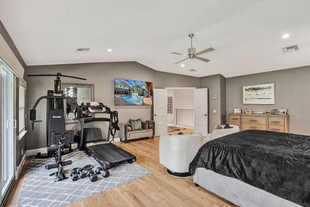 738 MIDDLE RIVER Drive, Fort Lauderdale, FL 33304