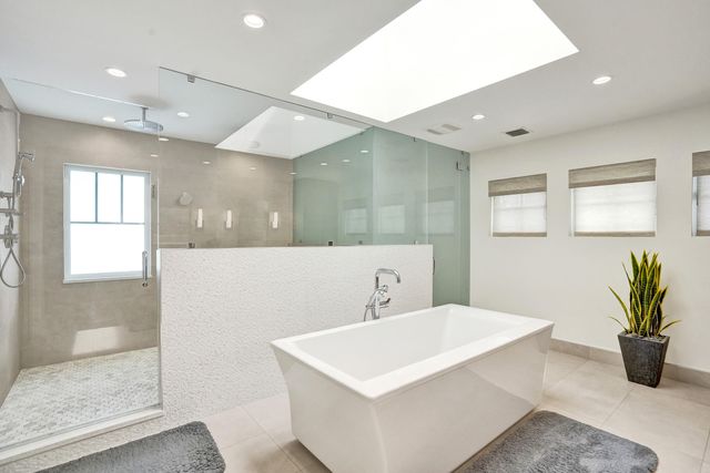 738 MIDDLE RIVER Drive, Fort Lauderdale, FL 33304