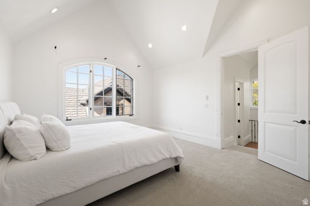 18 SNOW FOREST LN, Sandy, UT 84092