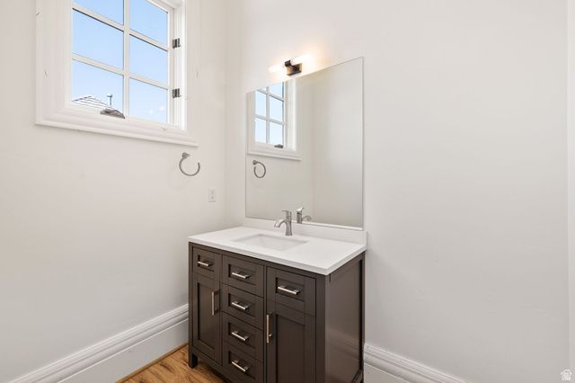 18 SNOW FOREST LN, Sandy, UT 84092