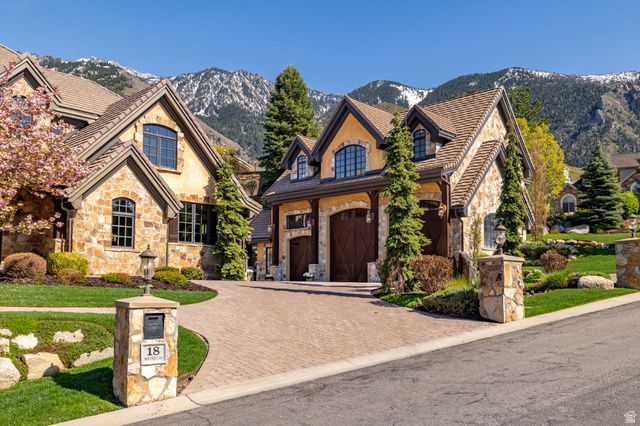 18 SNOW FOREST LN, Sandy, UT 84092