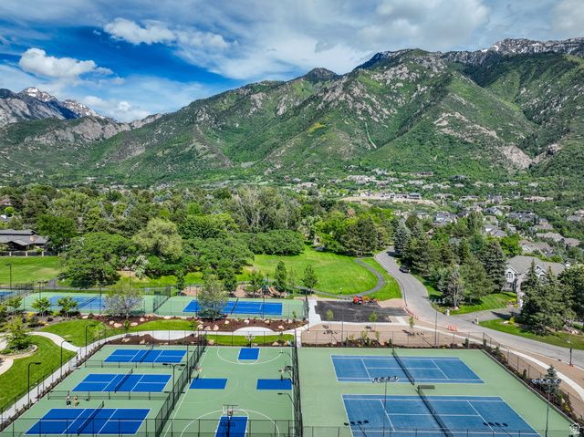 18 SNOW FOREST LN, Sandy, UT 84092