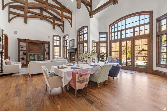 18 SNOW FOREST LN, Sandy, UT 84092