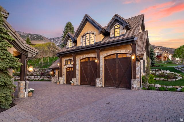 18 SNOW FOREST LN, Sandy, UT 84092