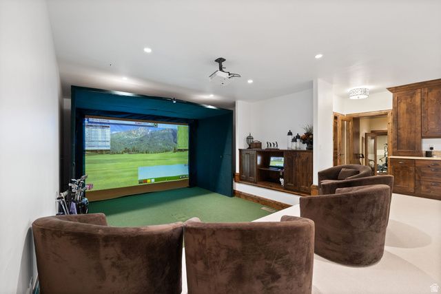 18 SNOW FOREST LN, Sandy, UT 84092