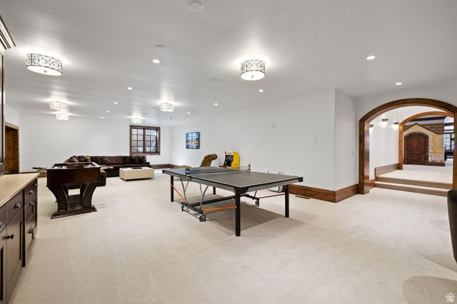 18 SNOW FOREST LN, Sandy, UT 84092