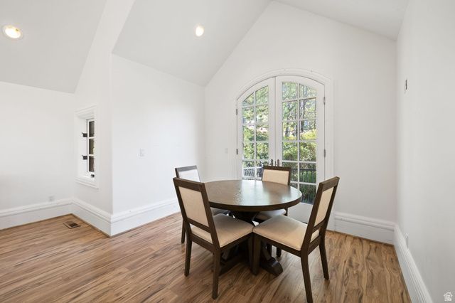 18 SNOW FOREST LN, Sandy, UT 84092