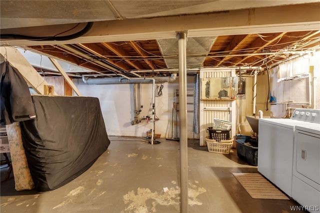 58 Boardman Road, West Seneca, NY 14218