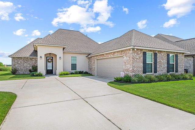 277 Peacock Pointe, Thibodaux, LA 70301