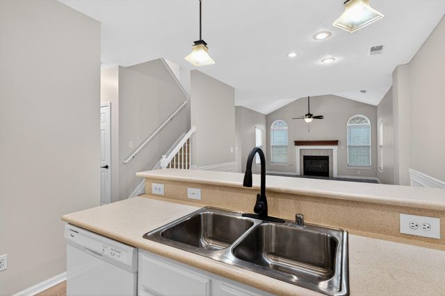 108 Windsor Way, Nicholasville, KY 40356