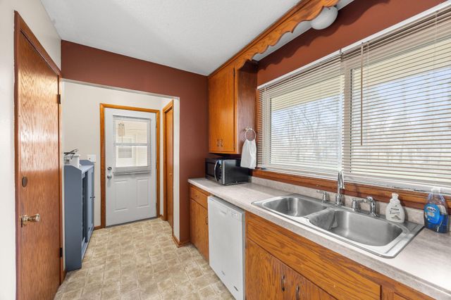 1967 County Road D W, Arden Hills, MN 55112