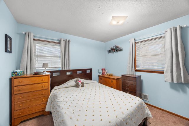 1967 County Road D W, Arden Hills, MN 55112