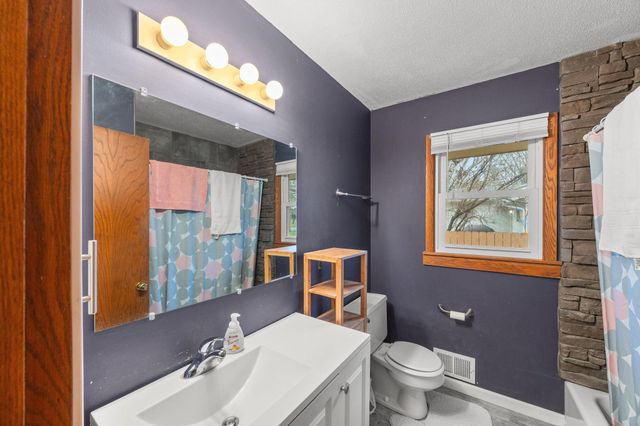 1967 County Road D W, Arden Hills, MN 55112