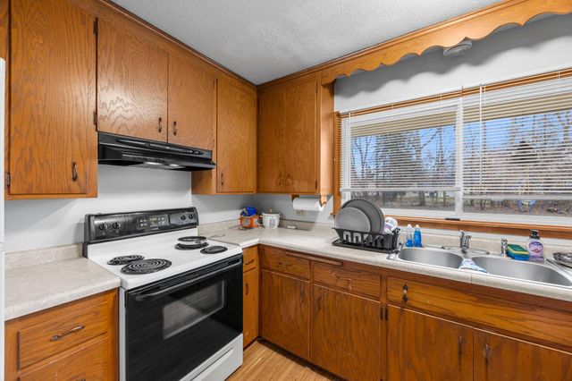 1967 County Road D W, Arden Hills, MN 55112