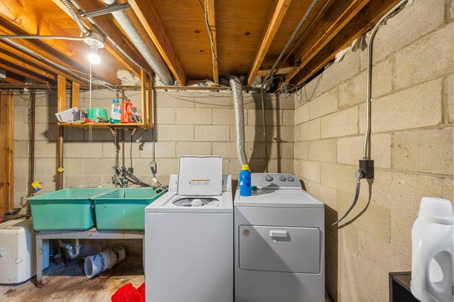 1967 County Road D W, Arden Hills, MN 55112