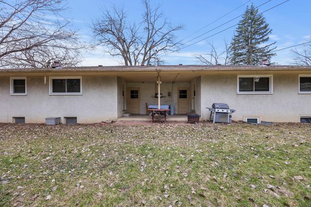 1967 County Road D W, Arden Hills, MN 55112