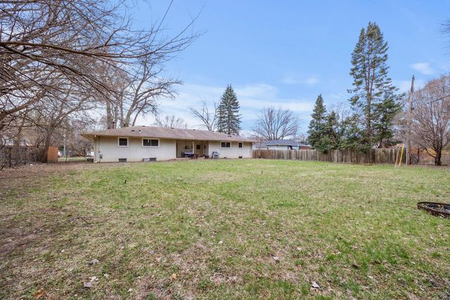 1967 County Road D W, Arden Hills, MN 55112