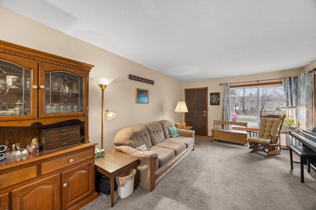 1967 County Road D W, Arden Hills, MN 55112