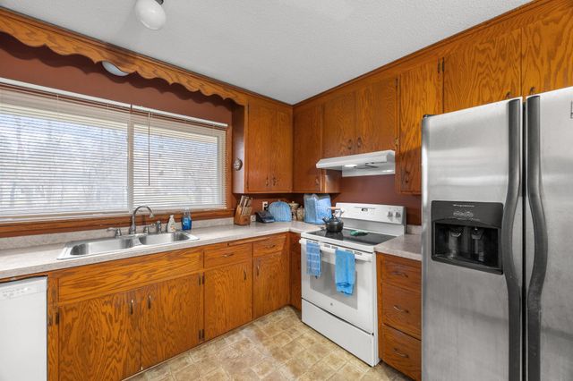 1967 County Road D W, Arden Hills, MN 55112