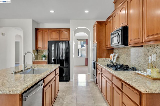 6391 Crystal Springs Cir, Discovery Bay, CA 94505