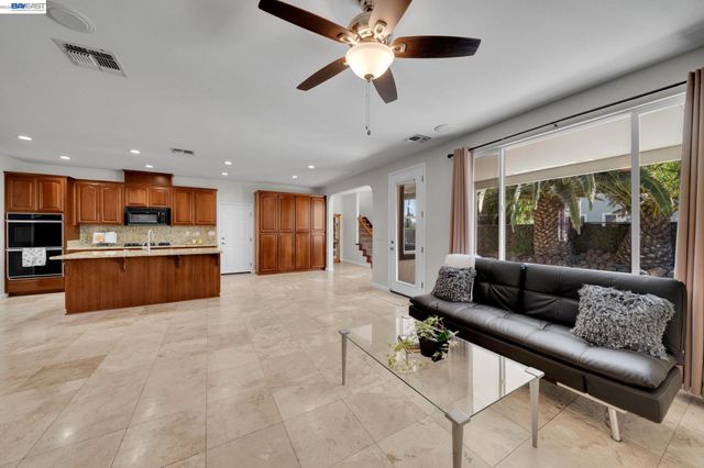 6391 Crystal Springs Cir, Discovery Bay, CA 94505